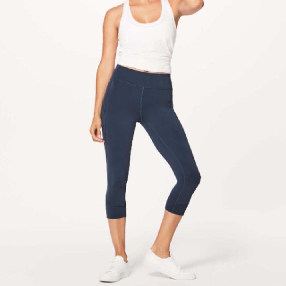 Lululemon In Movement Crop *Everlux 23" sz 6 Mach Blue